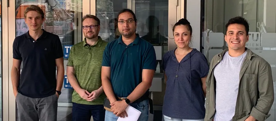 This week we are hosting (in the middle) from the group of Prof